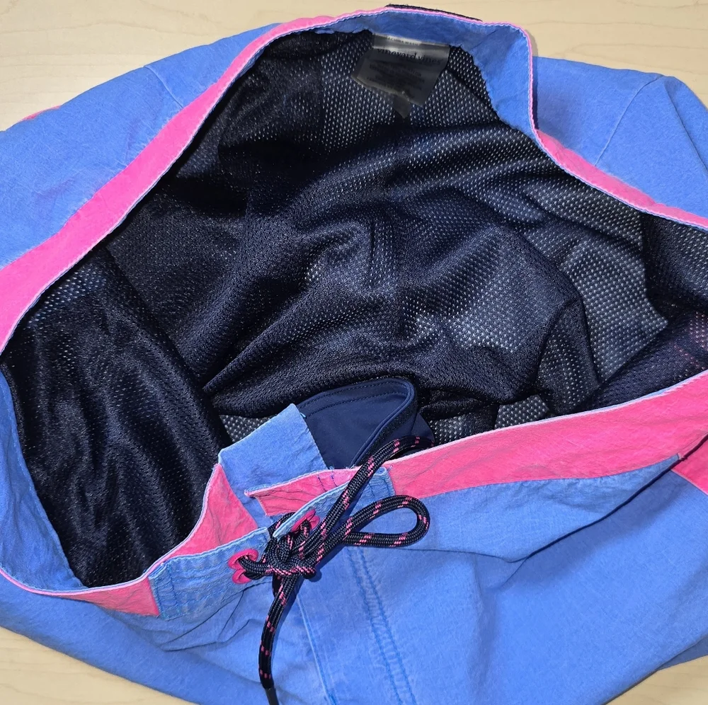 Vineyard Vines 90s Inspired Men's Swim Shorts Size 33‎