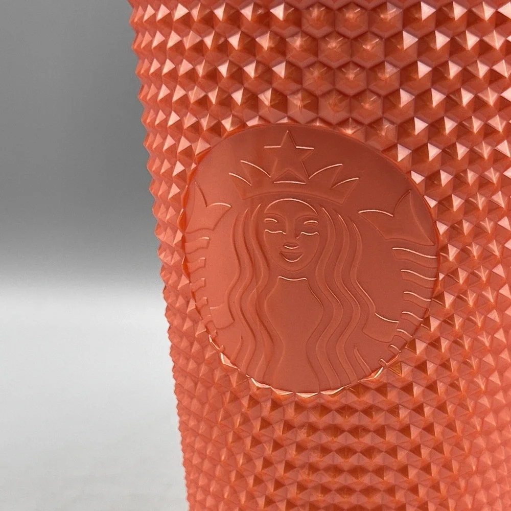 Starbucks bring autumn