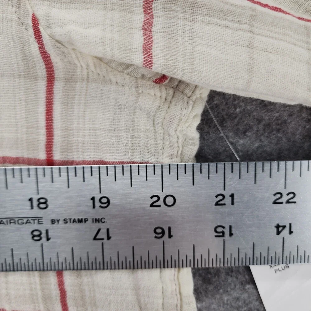 Old Navy white beige