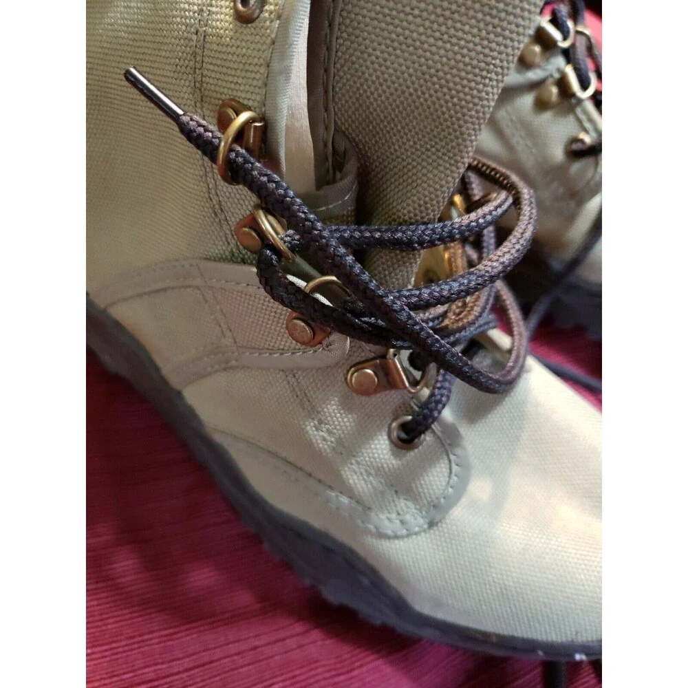 Unbranded canvas lug