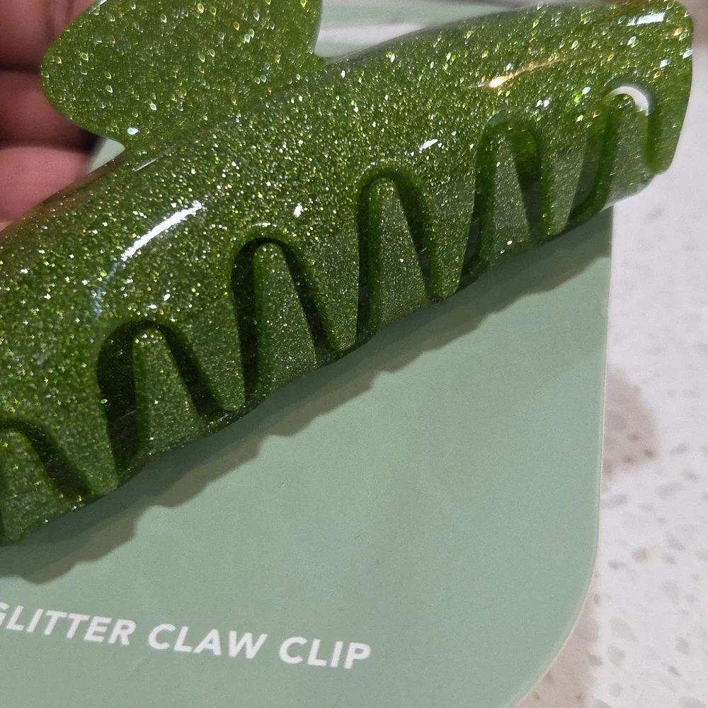 Kitsch sparkling green