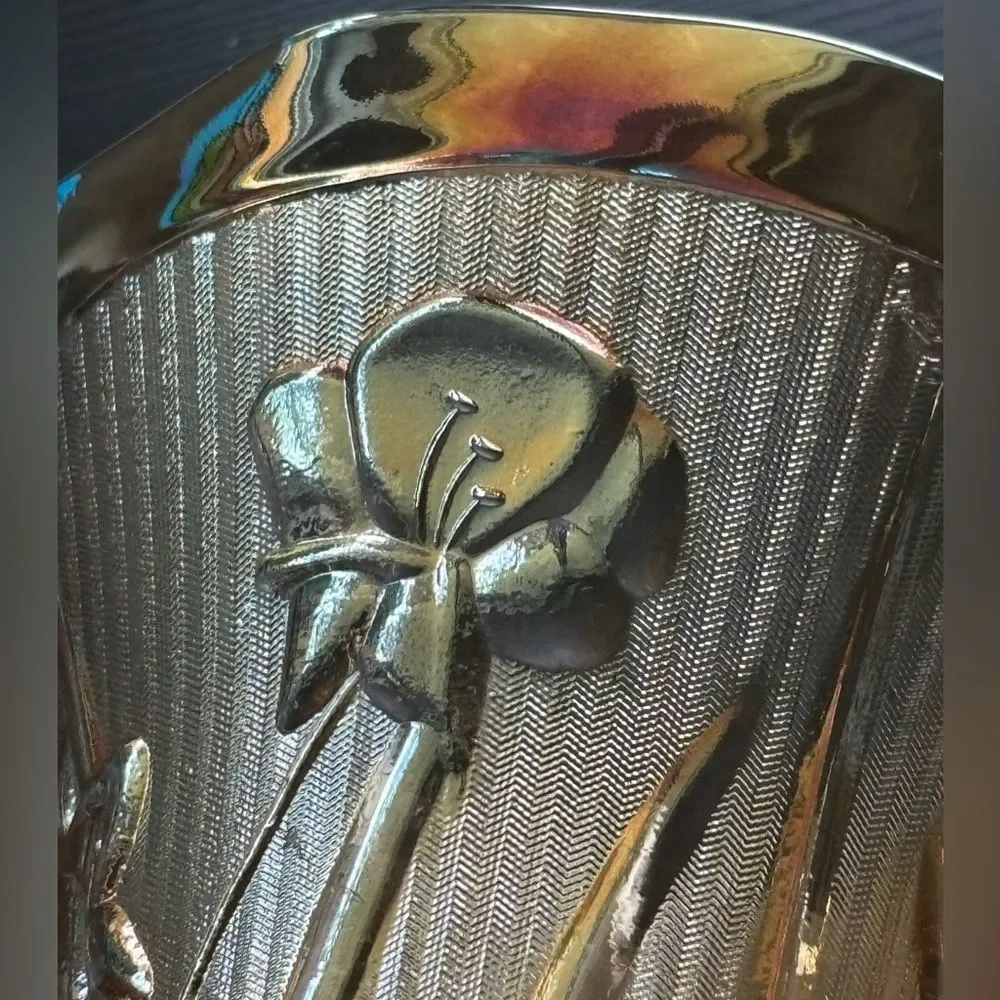 Unbranded carnival glass