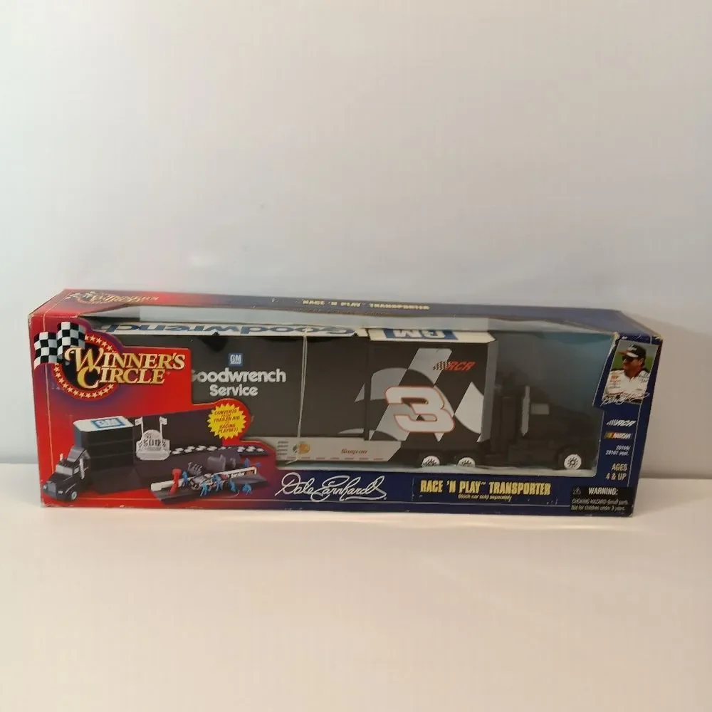 Nascar Winner's Circle Dale Earnhardt #3 Race 'N Play™ Transporter GM Goodwrench