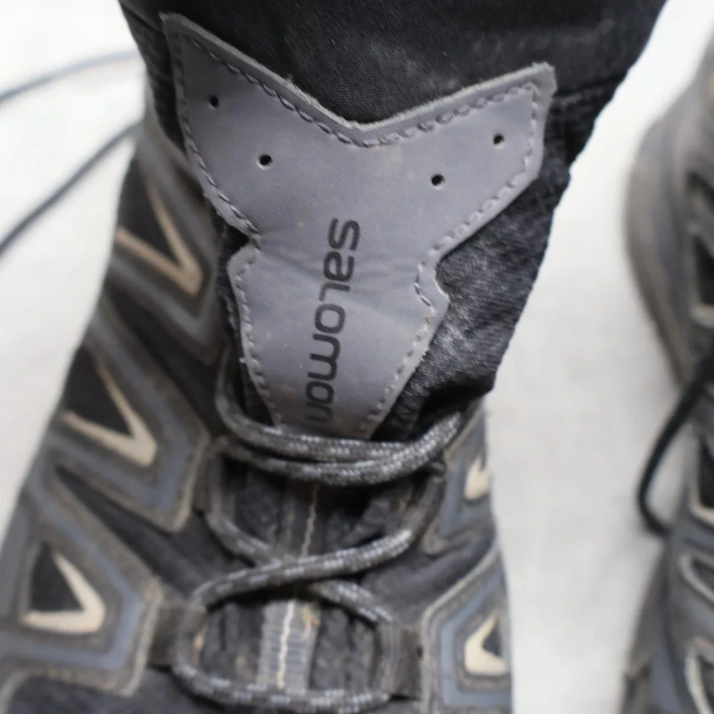 Salomon few blemish