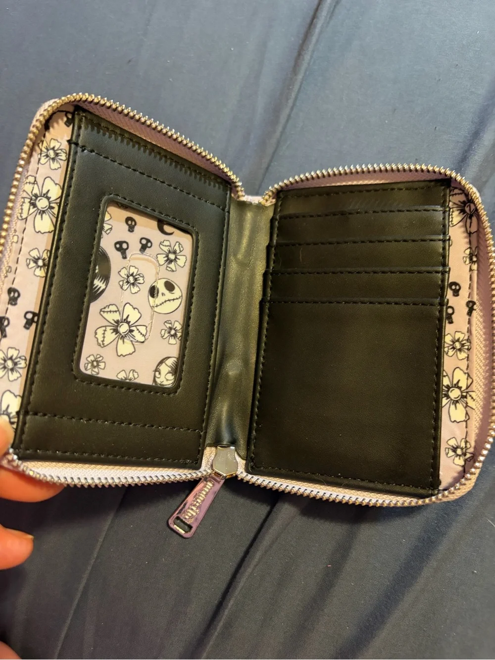 Loungefly cute zip