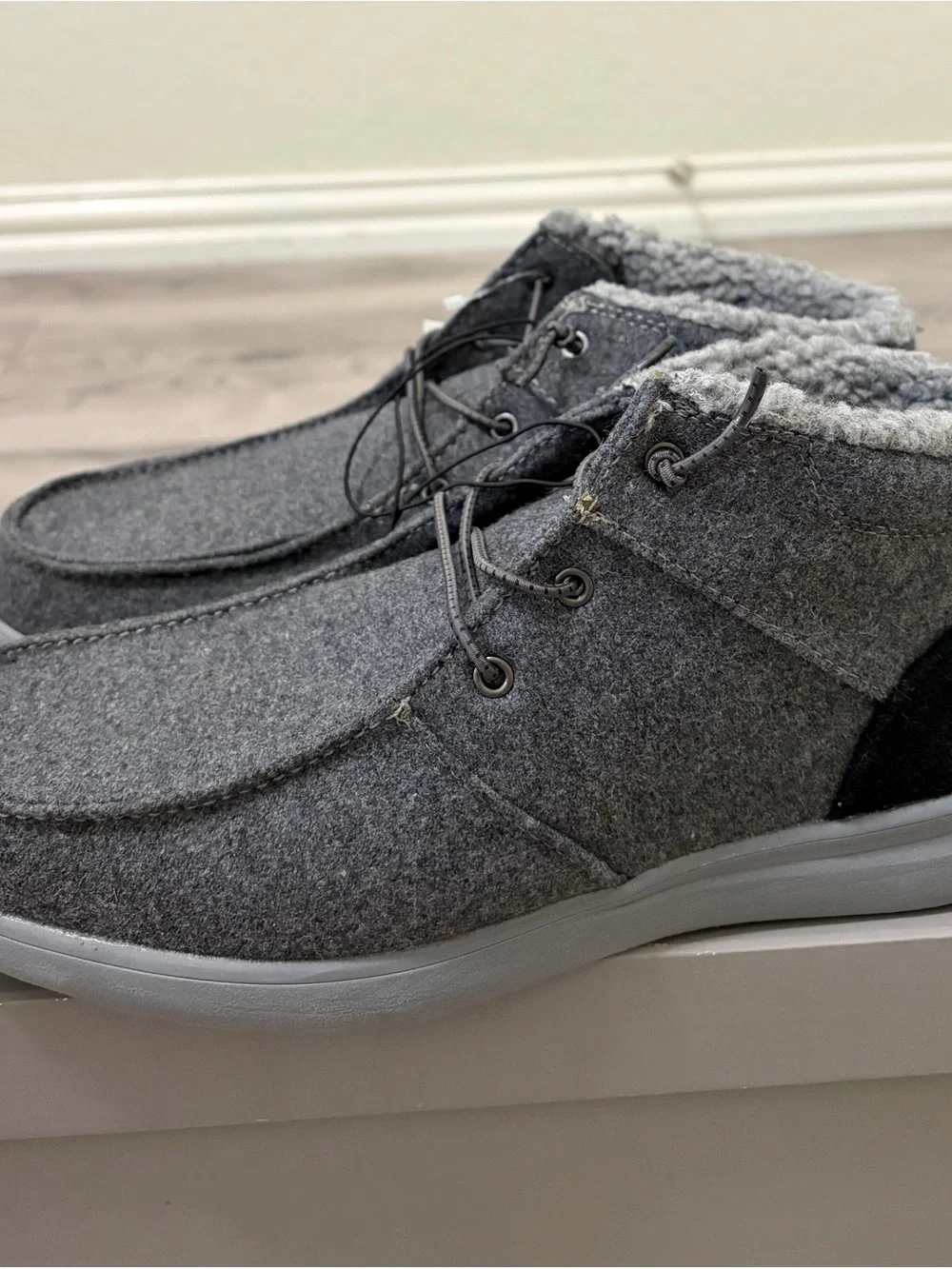 Falls Creek fit lace