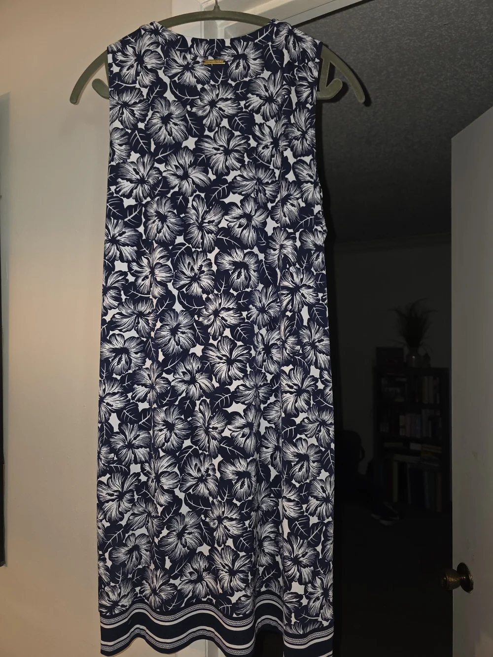 Michael Kors sleeveless michael