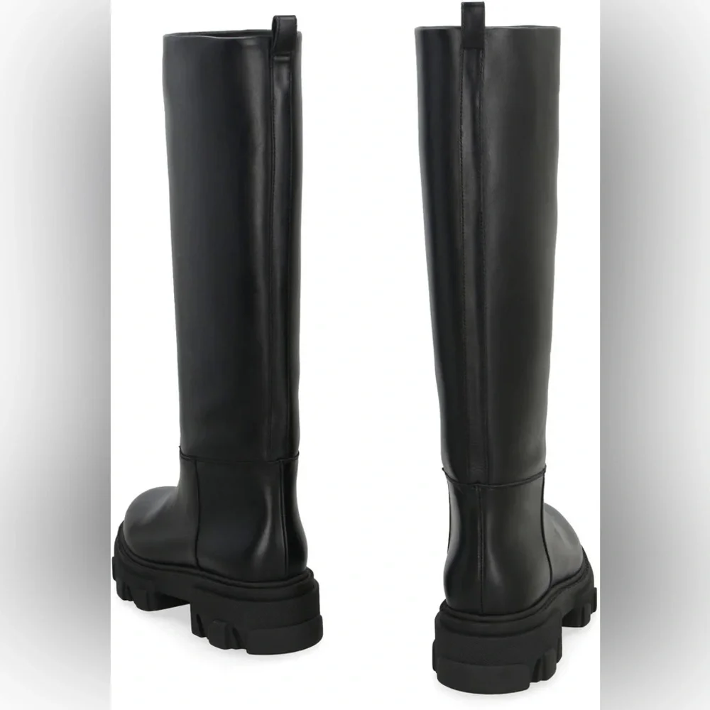Gia Borghini Perni 07 black leather lug boots in size 37