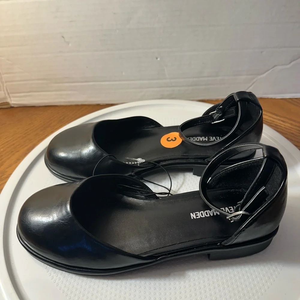 Steve Madden brand new