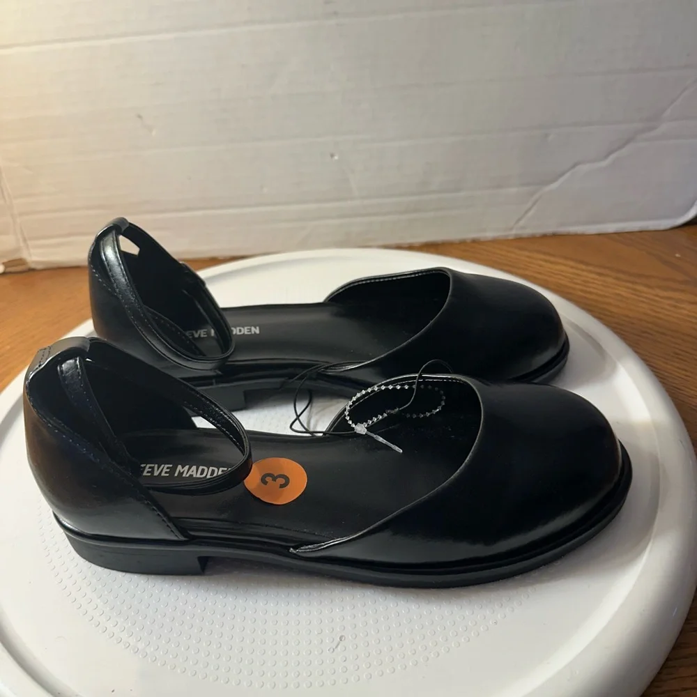 Steve Madden brand new