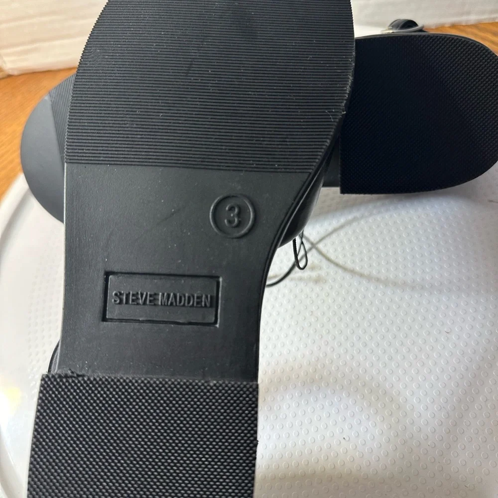 Steve Madden brand new