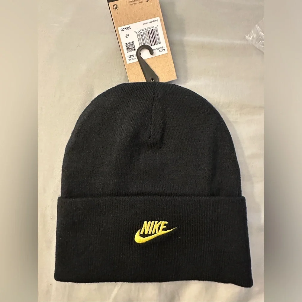 Nike boys white size