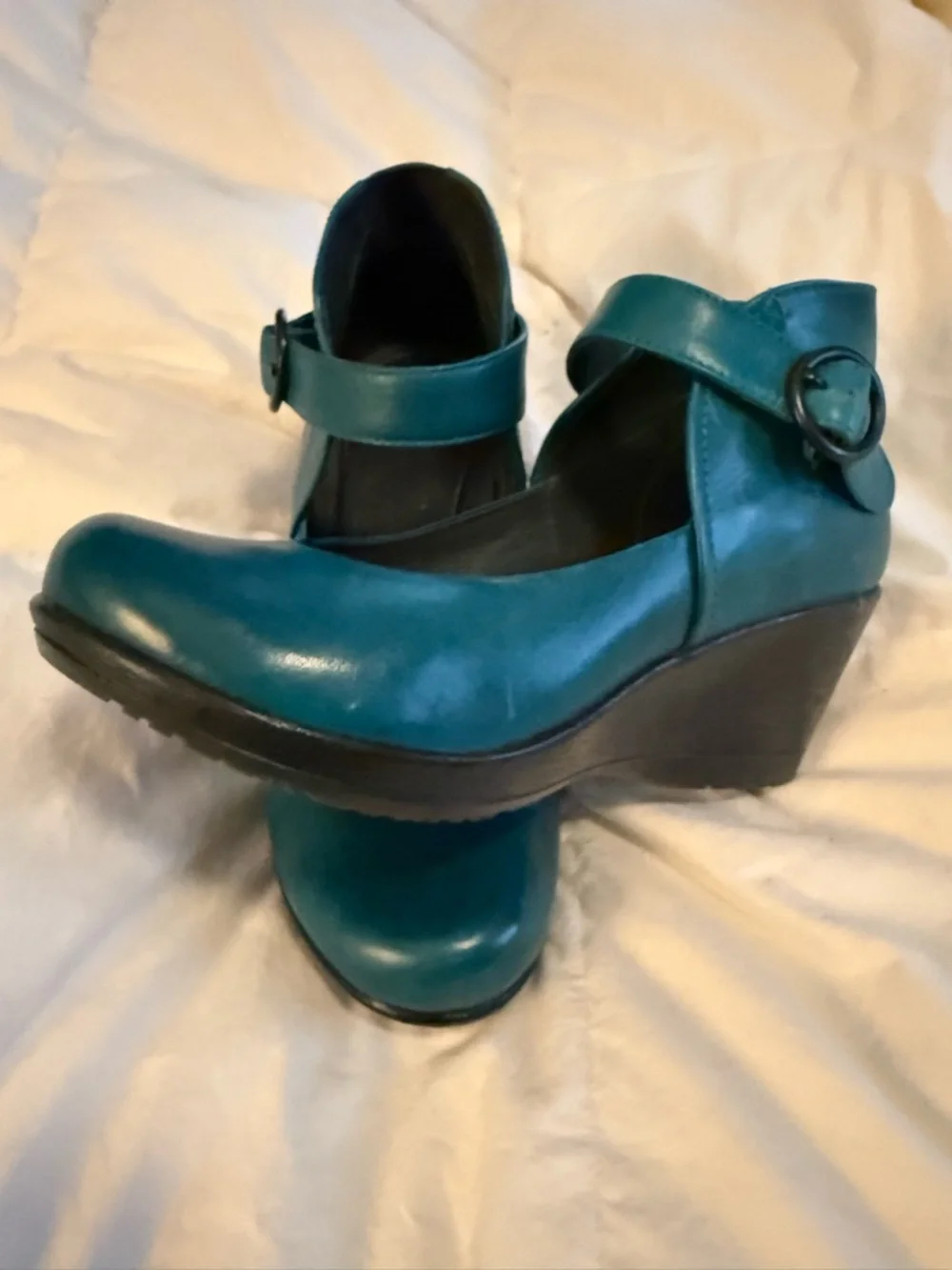 Dansko stylish teal