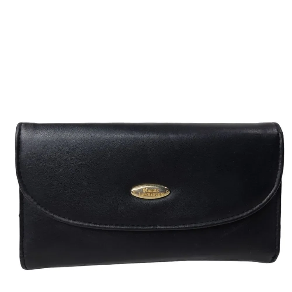 Maggie Lawrence women's black leather wallet