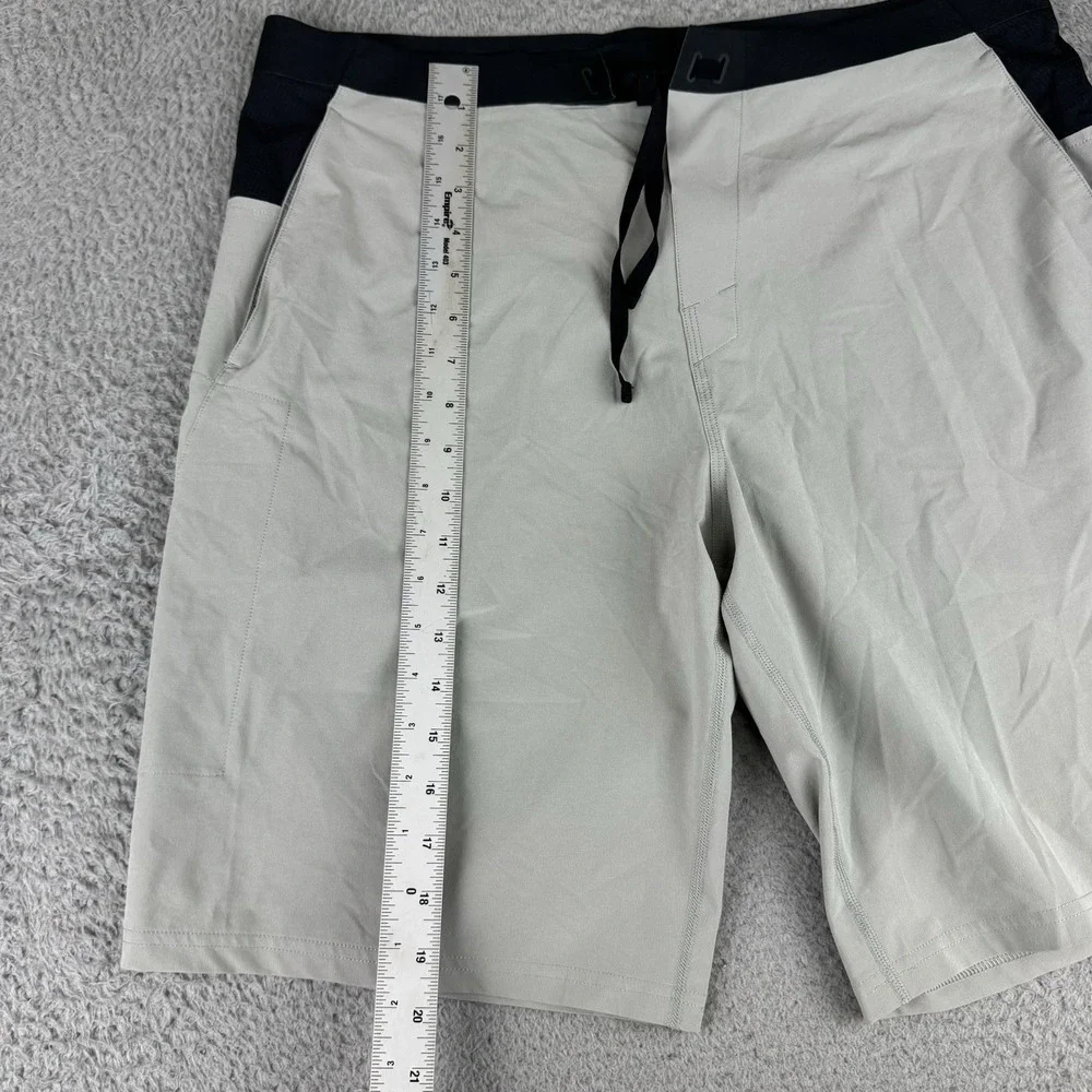 Oakley board shorts