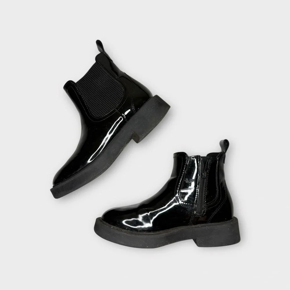 Zara black chelsea