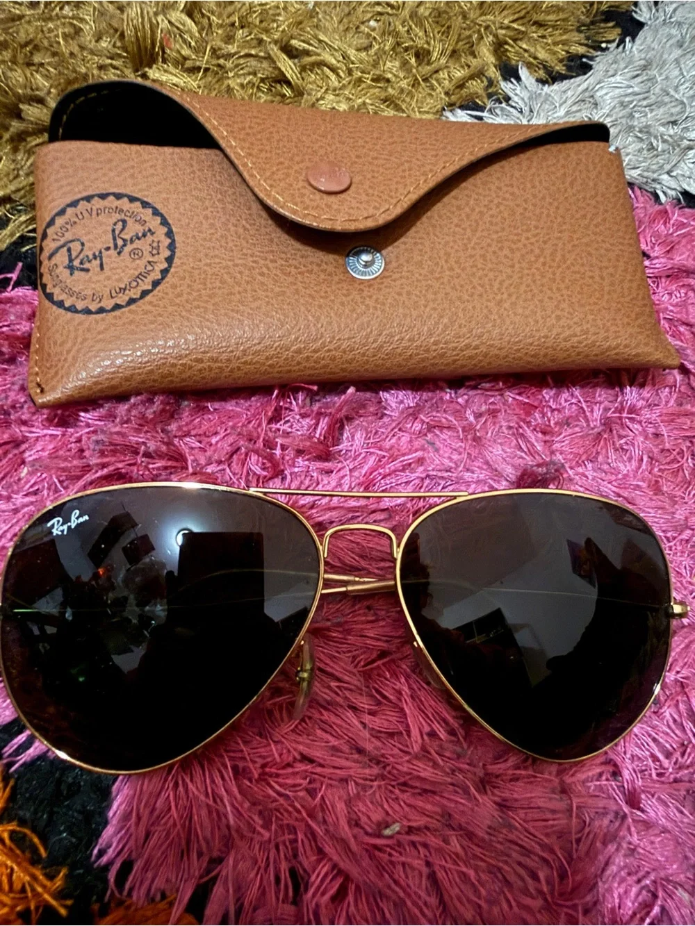Ray-Ban iconic aviator
