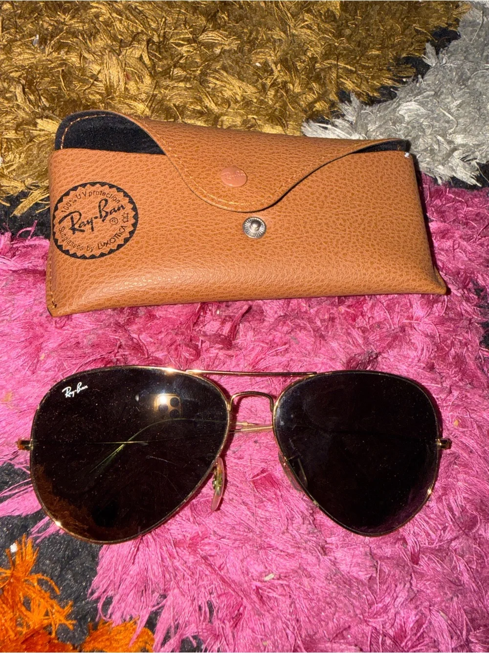Ray-Ban iconic aviator