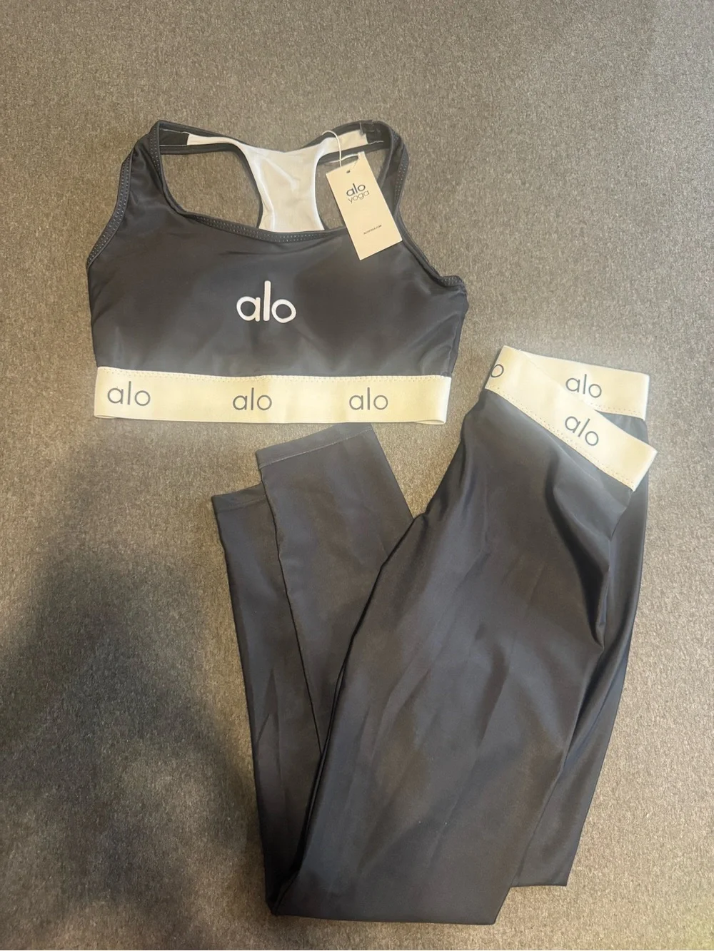 ALO Yoga Black Sports Bra & Leggings Set with White Logo Band