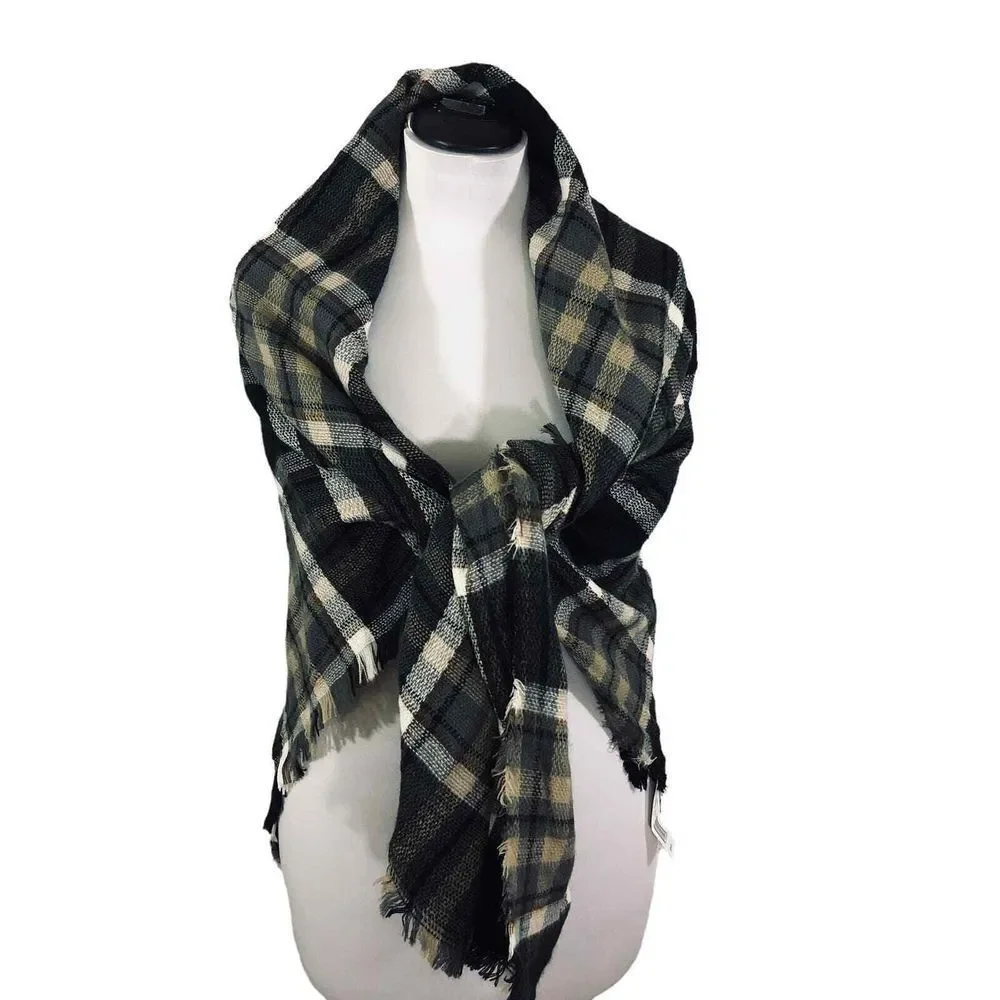 Kohl's Womens Large Gray Brown‎ Black White Plaid Acrylic Scarf/Wrap