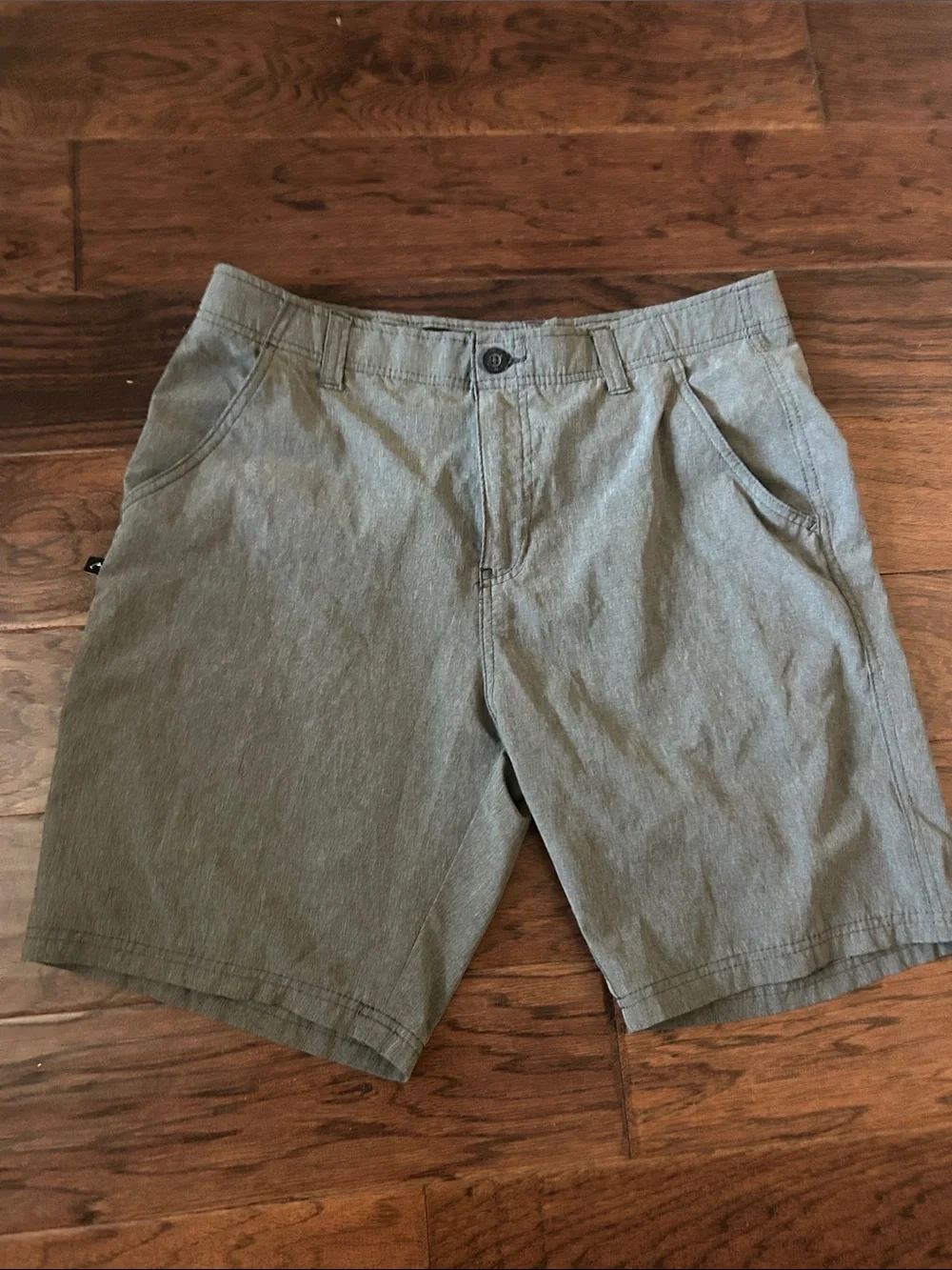 Denali Men's Grey Board Shorts
