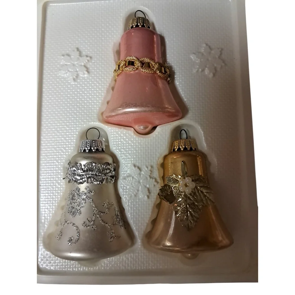 The Unbranded Brand ornament lot
