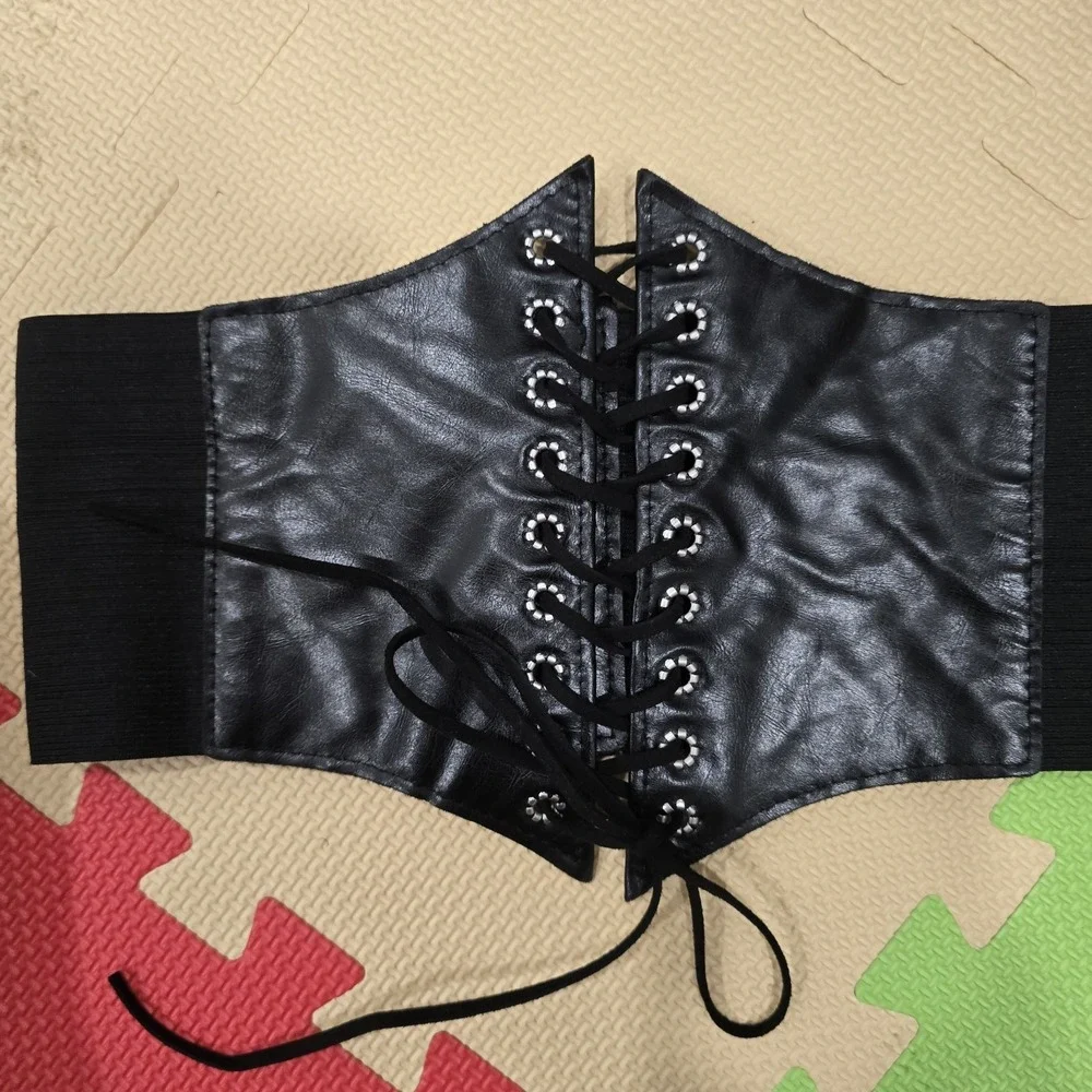 Black elastic lace-up cinch corset‎ belt