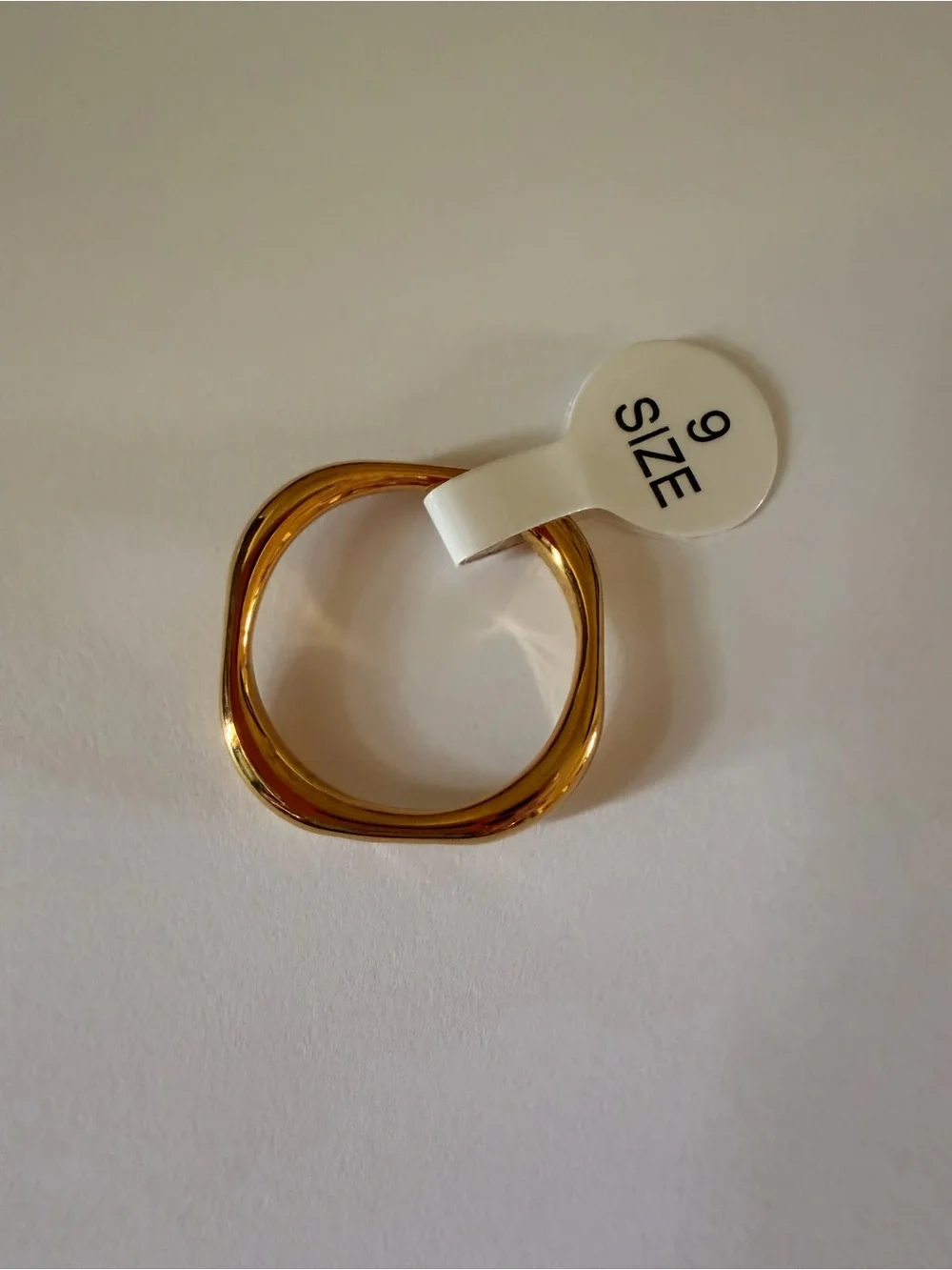 N/A elegant gold