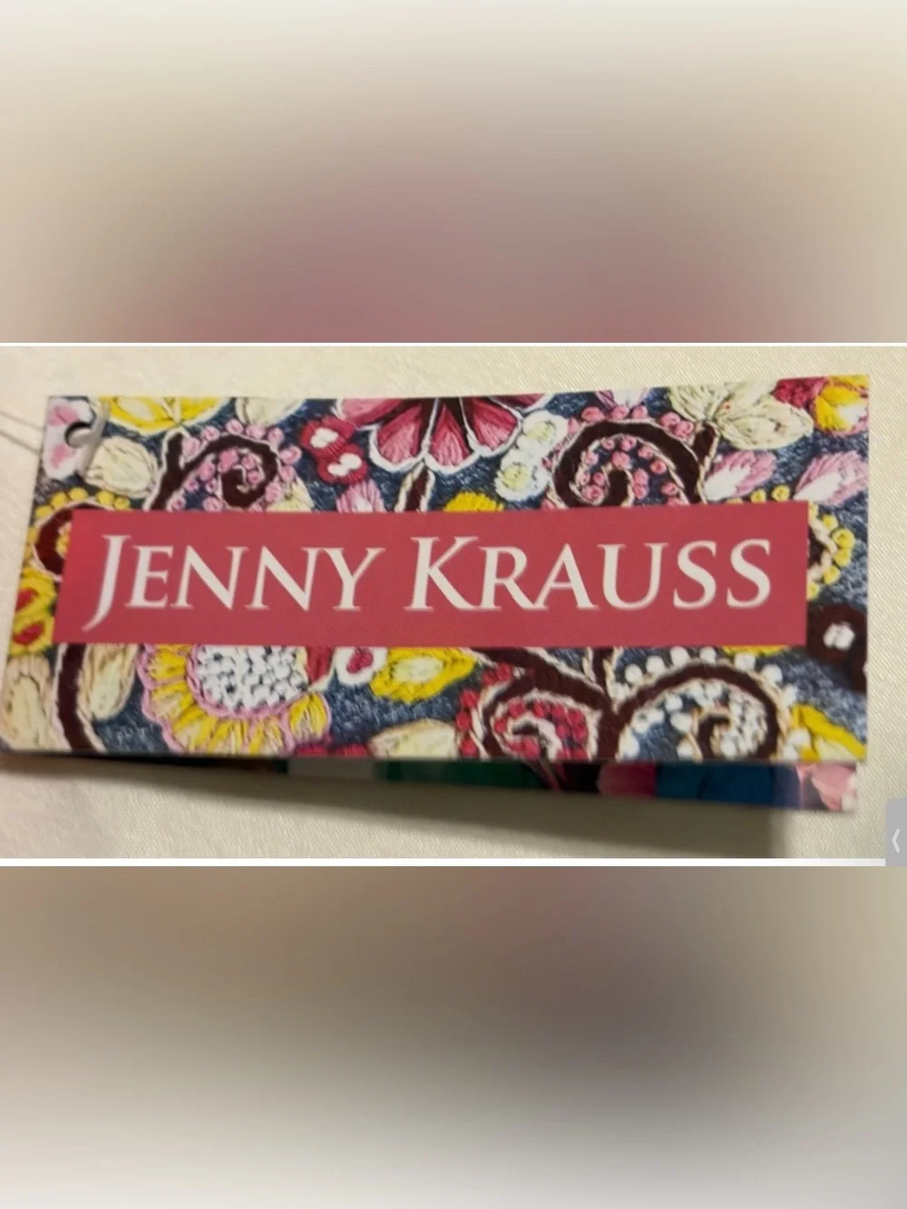 Jenny Krauss compact red