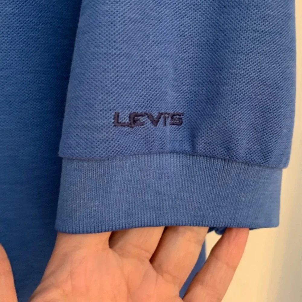 Levis pretty medium