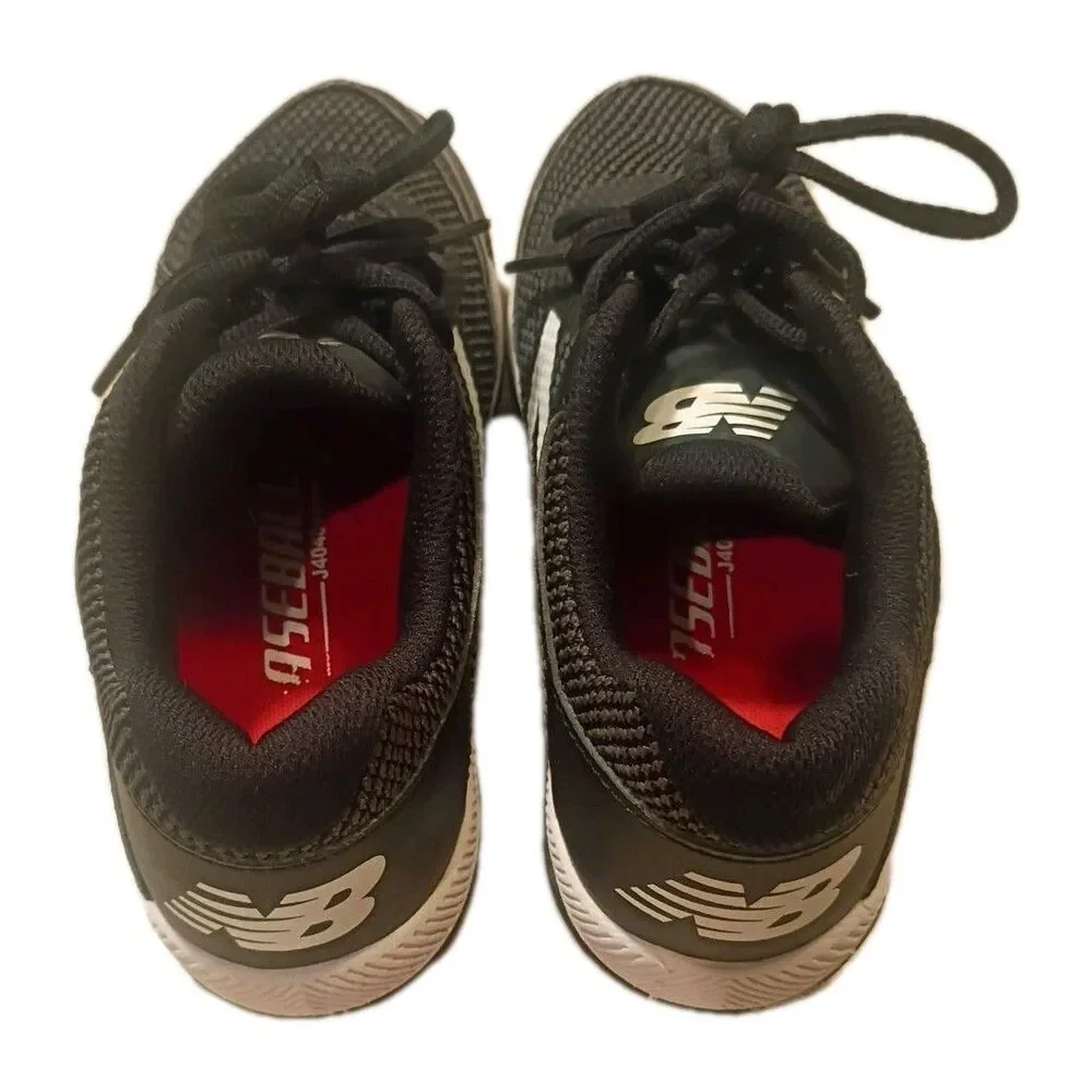 New Balance product pair