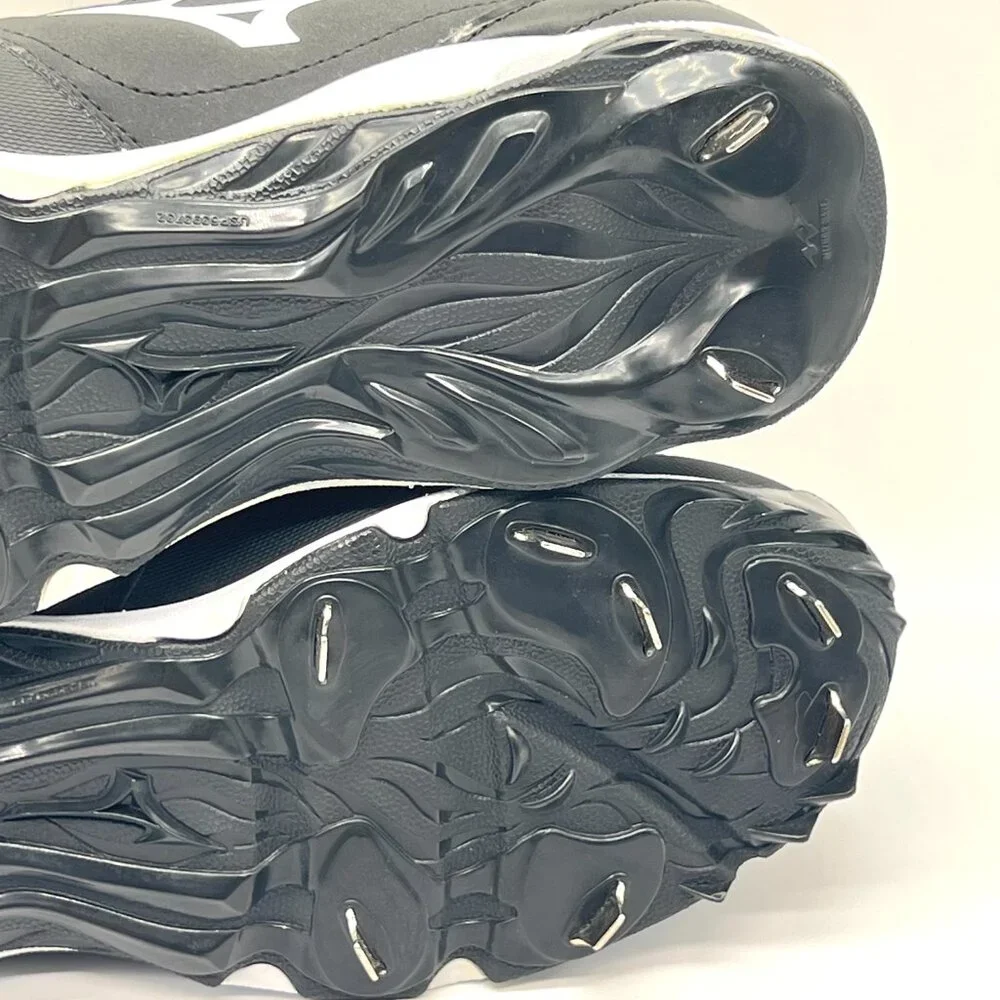 Mizuno spike advanced