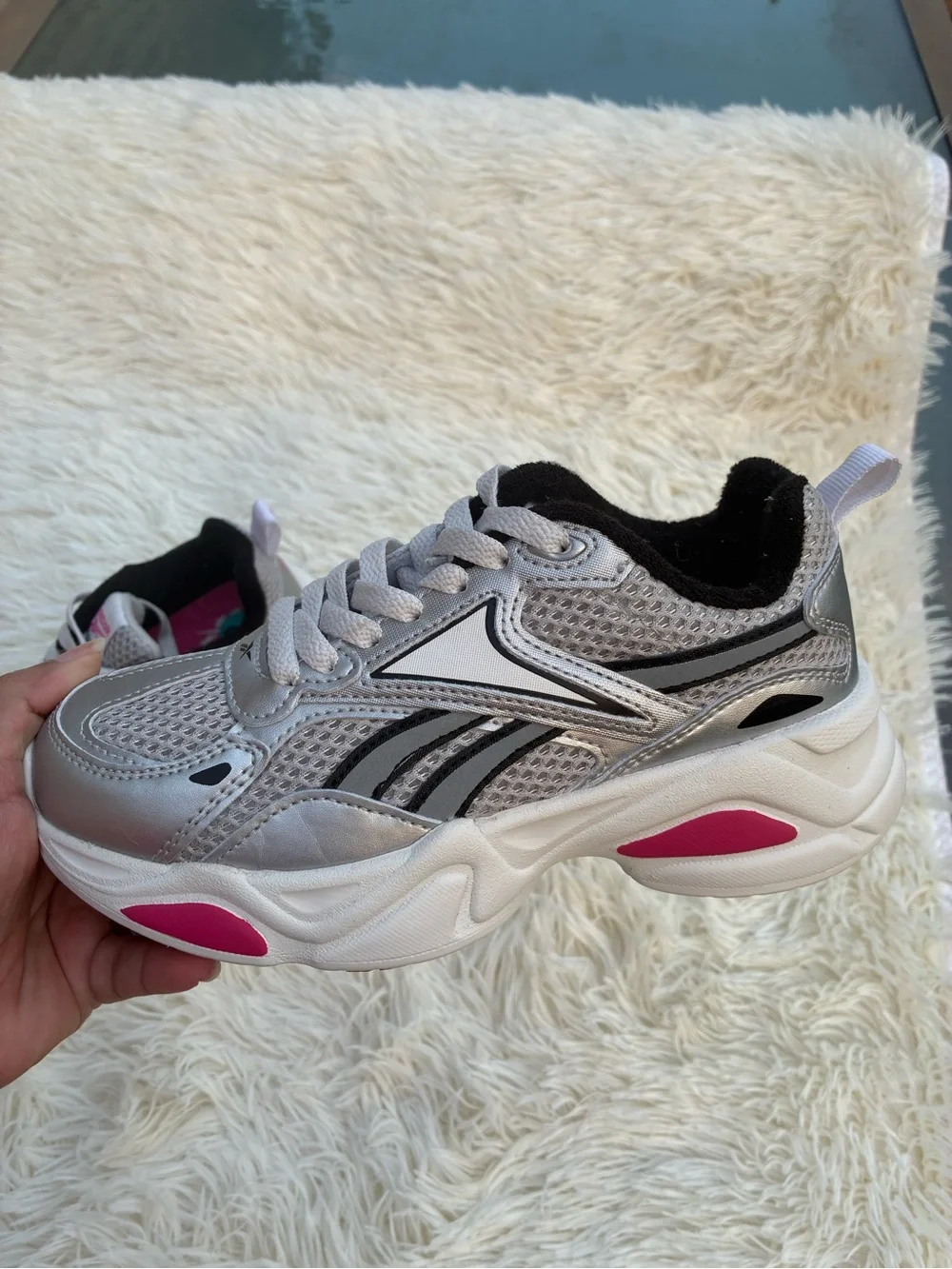Reebok chunky sneakers