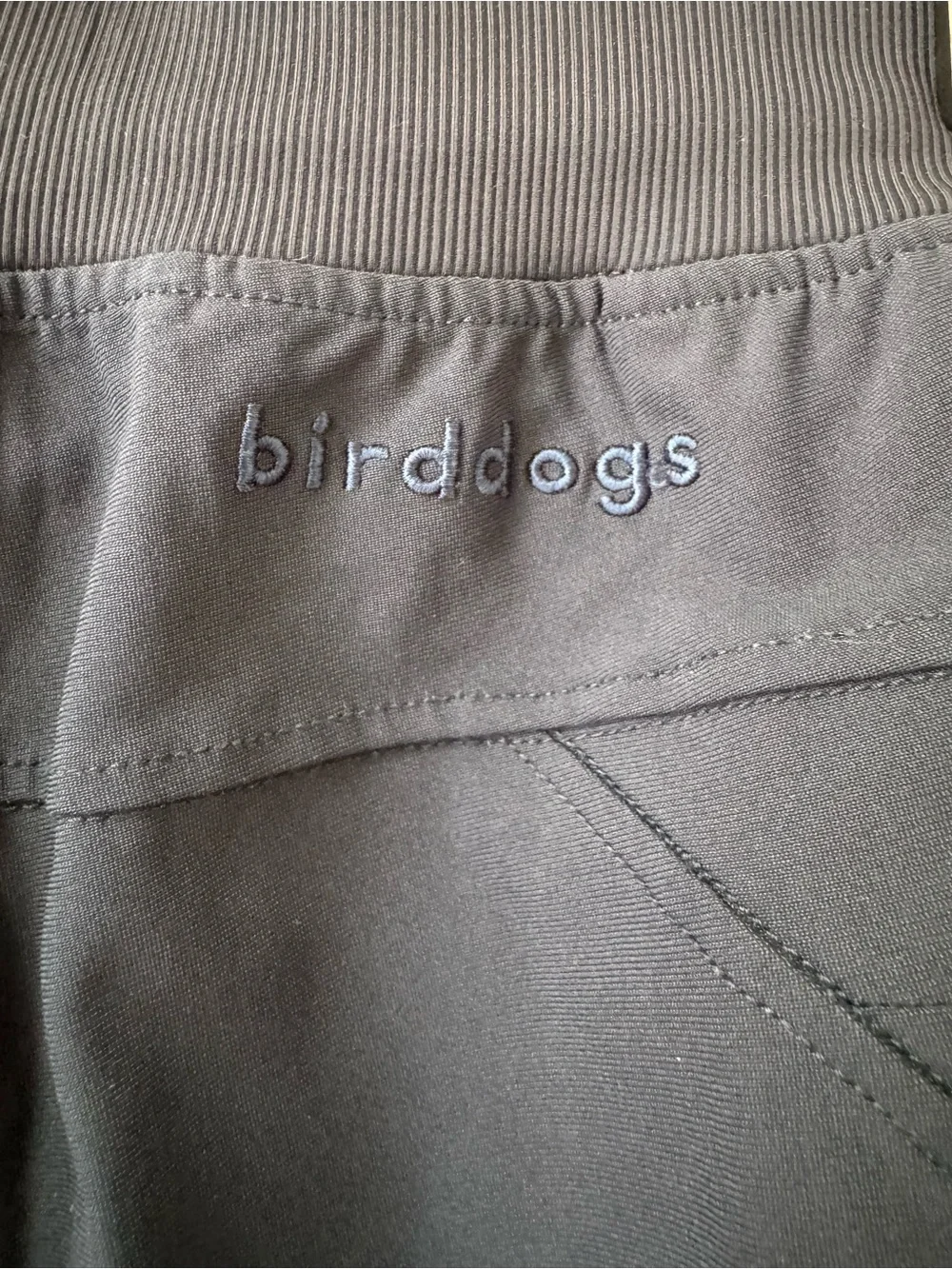 Birddogs cuffs zippered