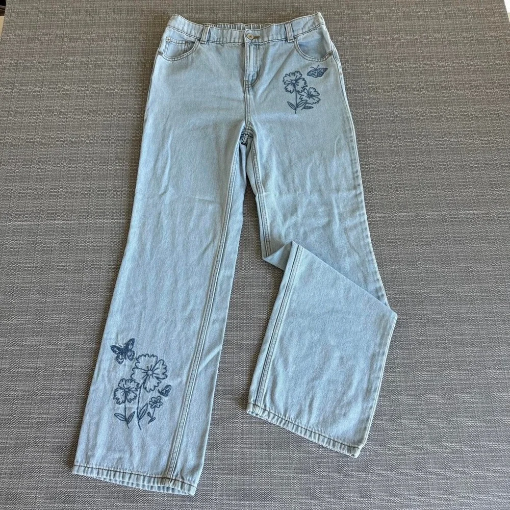 Thereabouts light blue jeans with floral embroidery