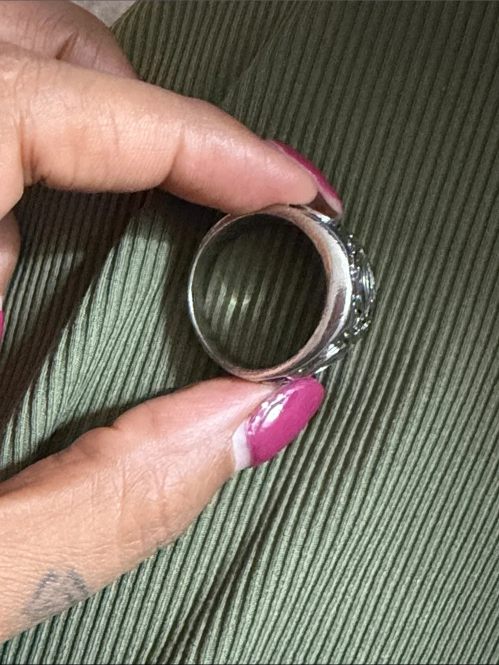 N/A bold silver