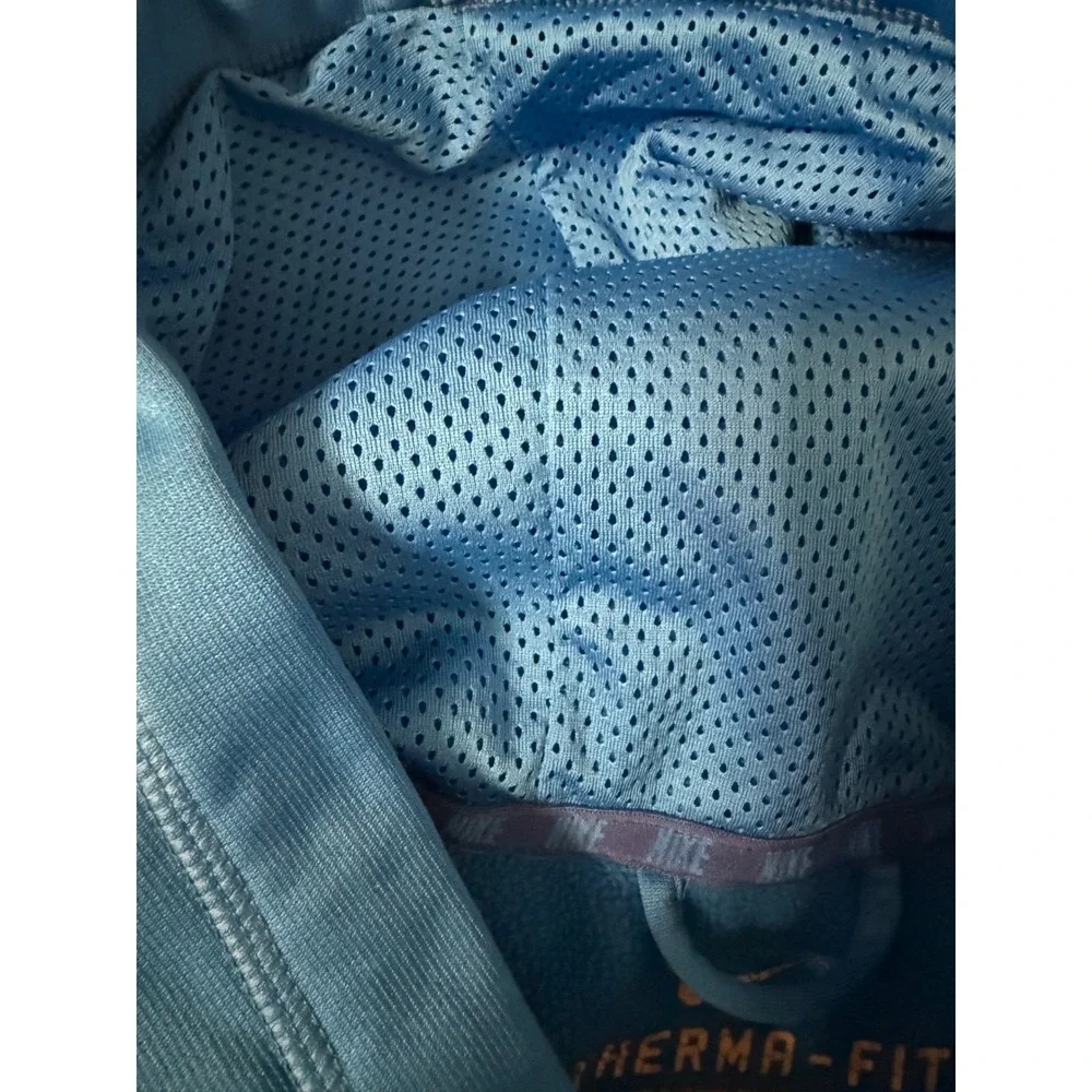 Nike men therma