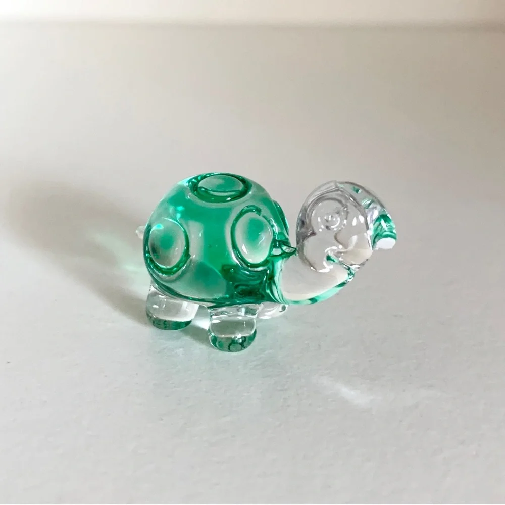 NWOT Glass turtle figurine