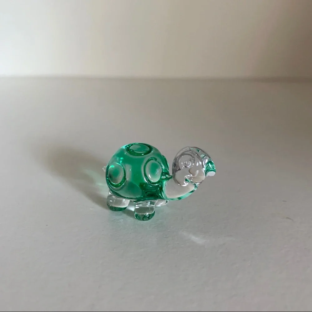 N/A small glass