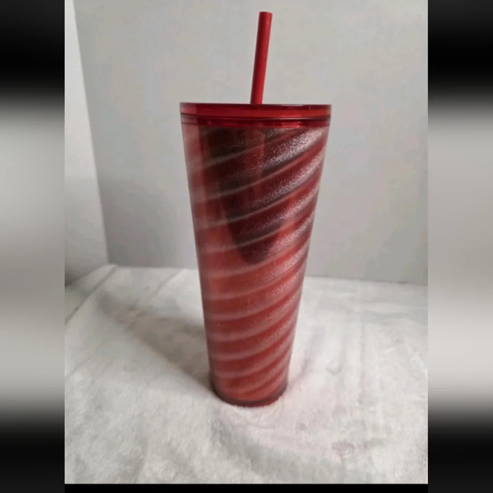 Starbucks Red Swirl Venti Cold Cup Tumbler‎ 24oz