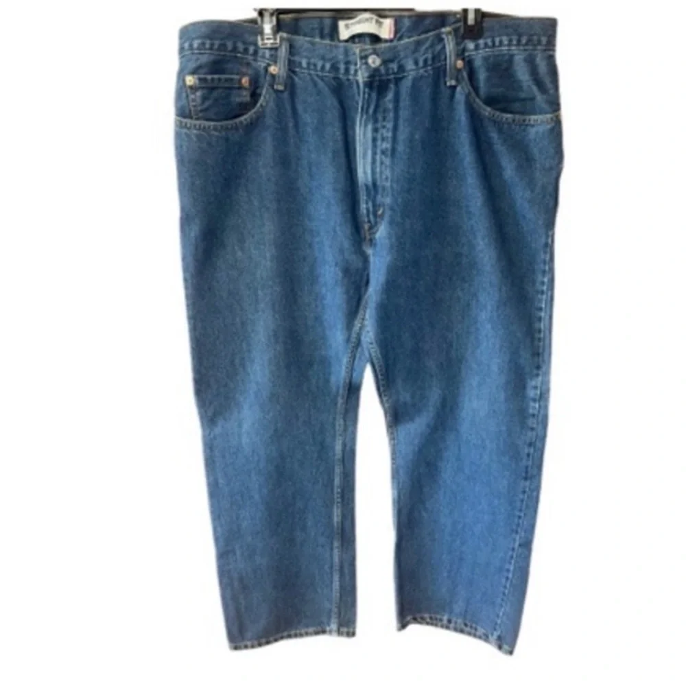 Levis medium wash