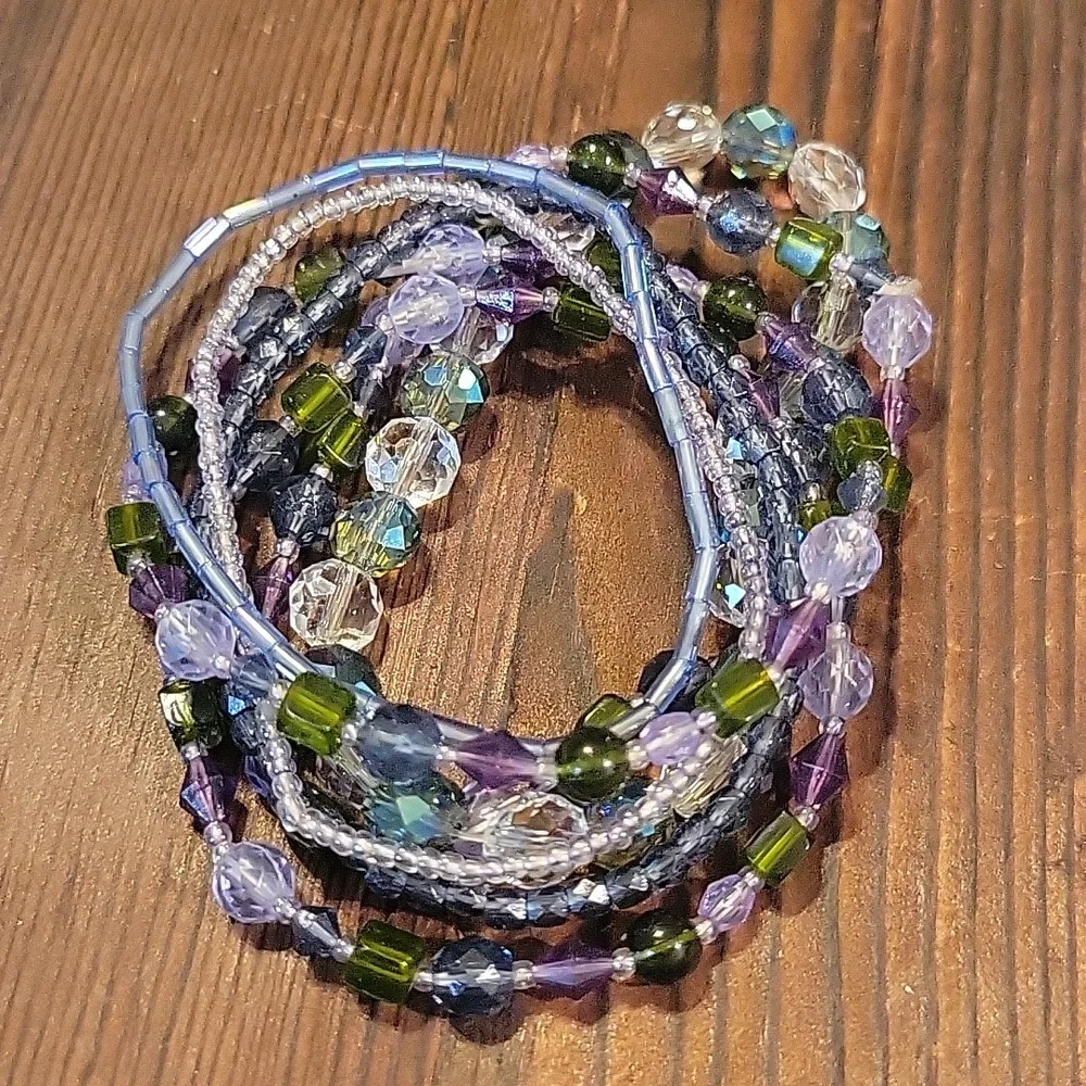 Source Unknown beaded braclet
