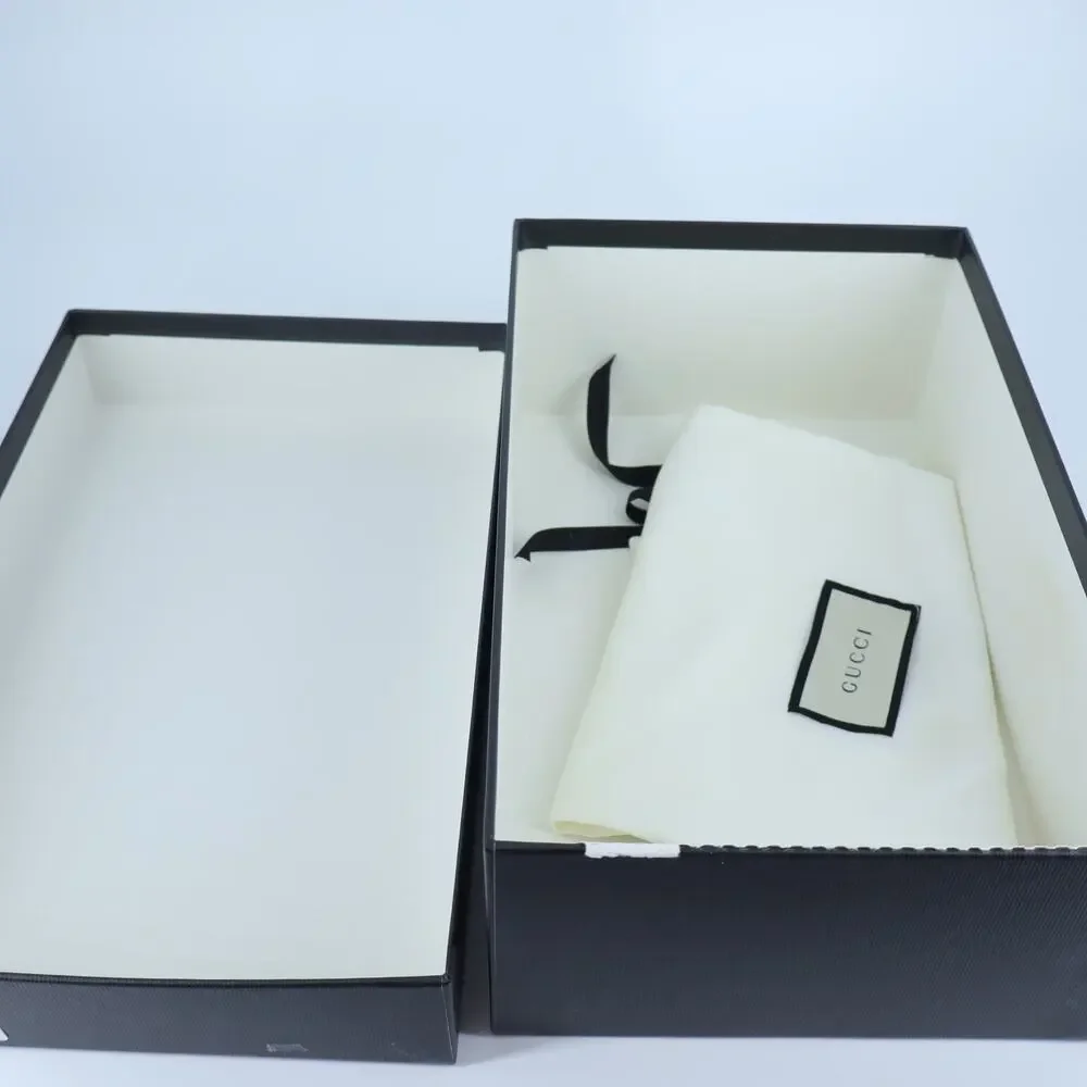 Gucci black white