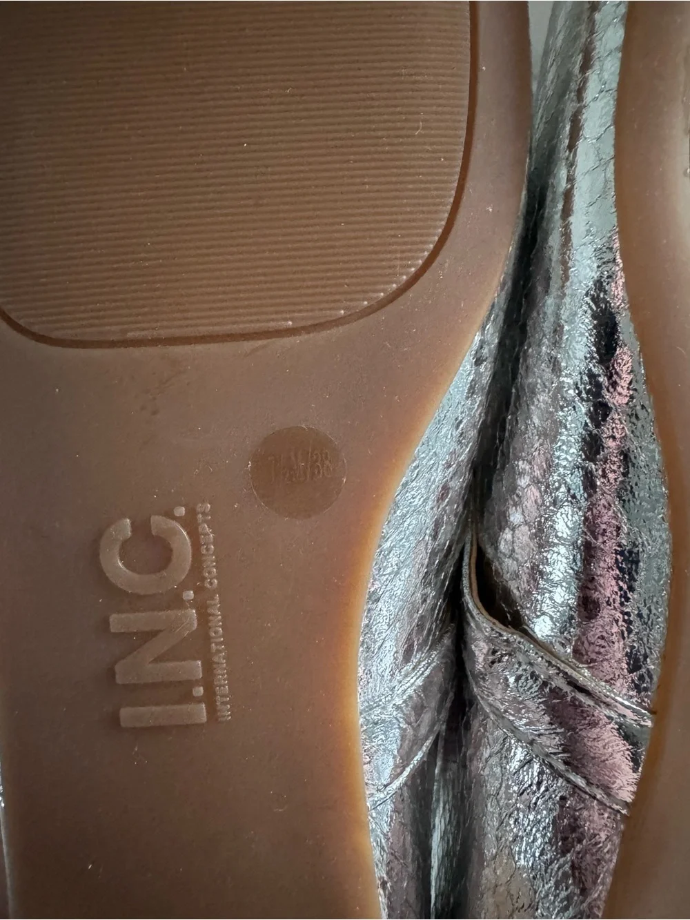 INC International Concepts $69 crackled box
