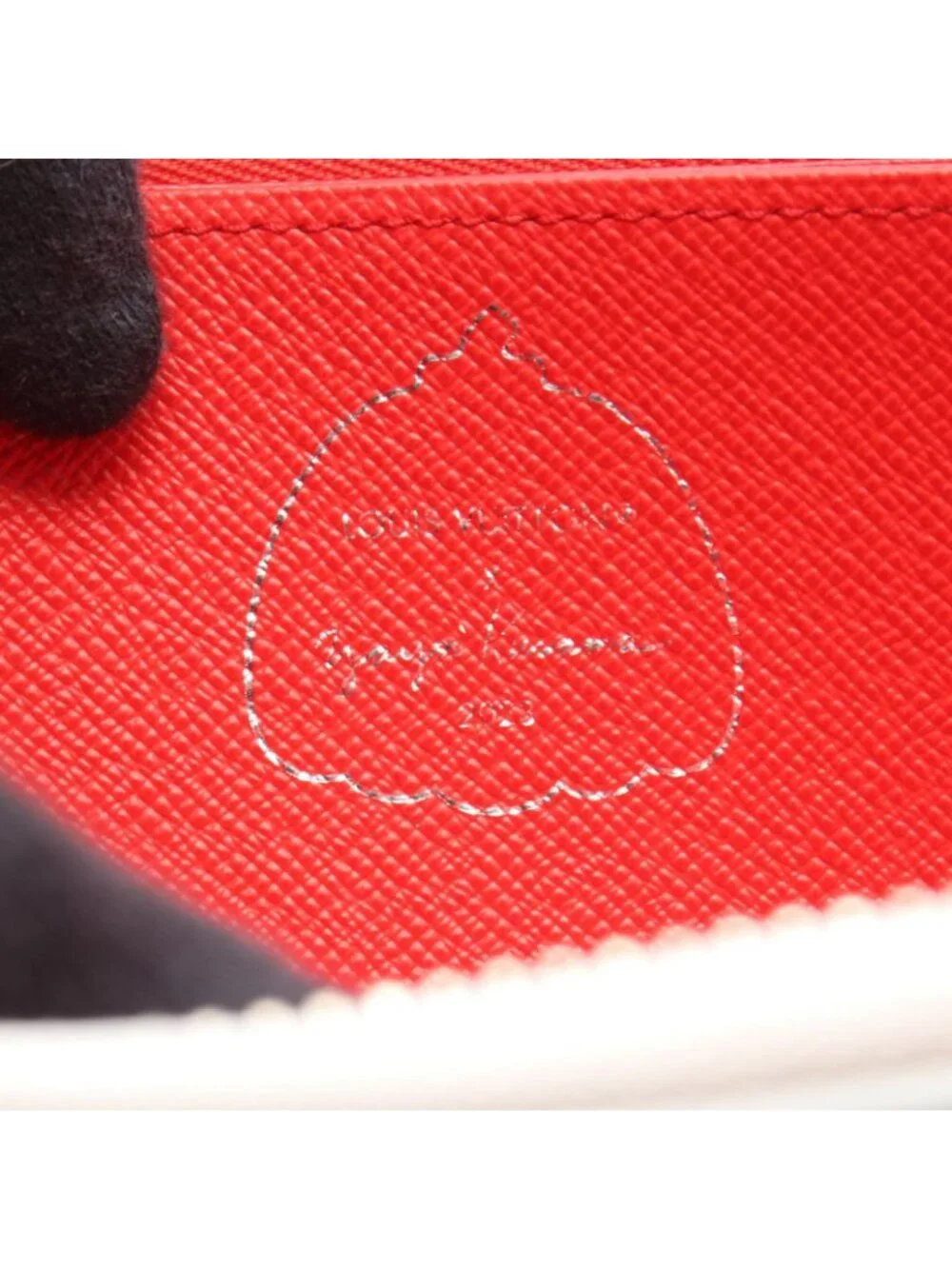 Louis Vuitton material aesthetic epi