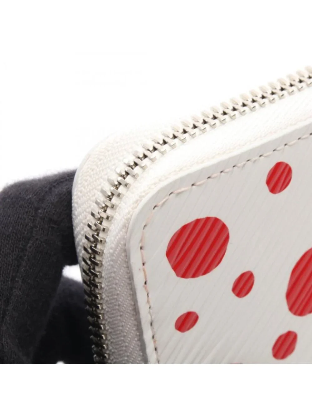 Louis Vuitton 19 our great