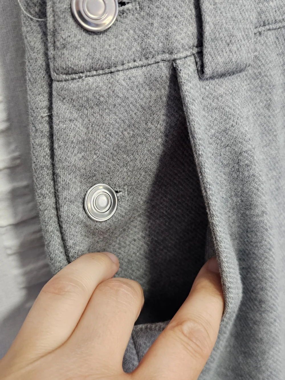 Commense classic gray