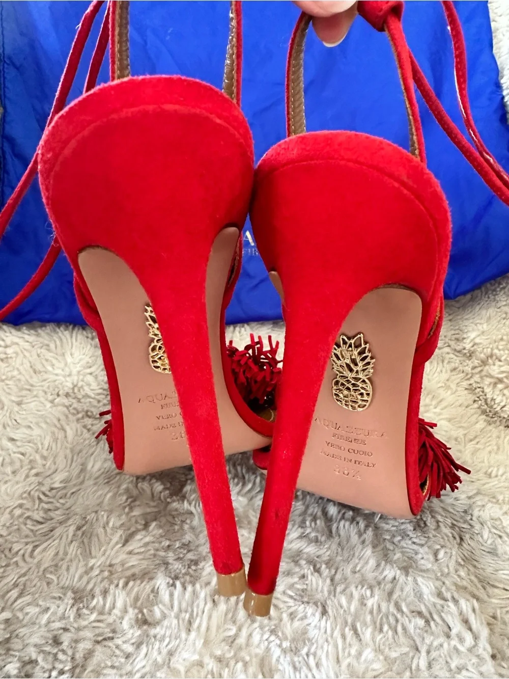 Aquazzura signs wear