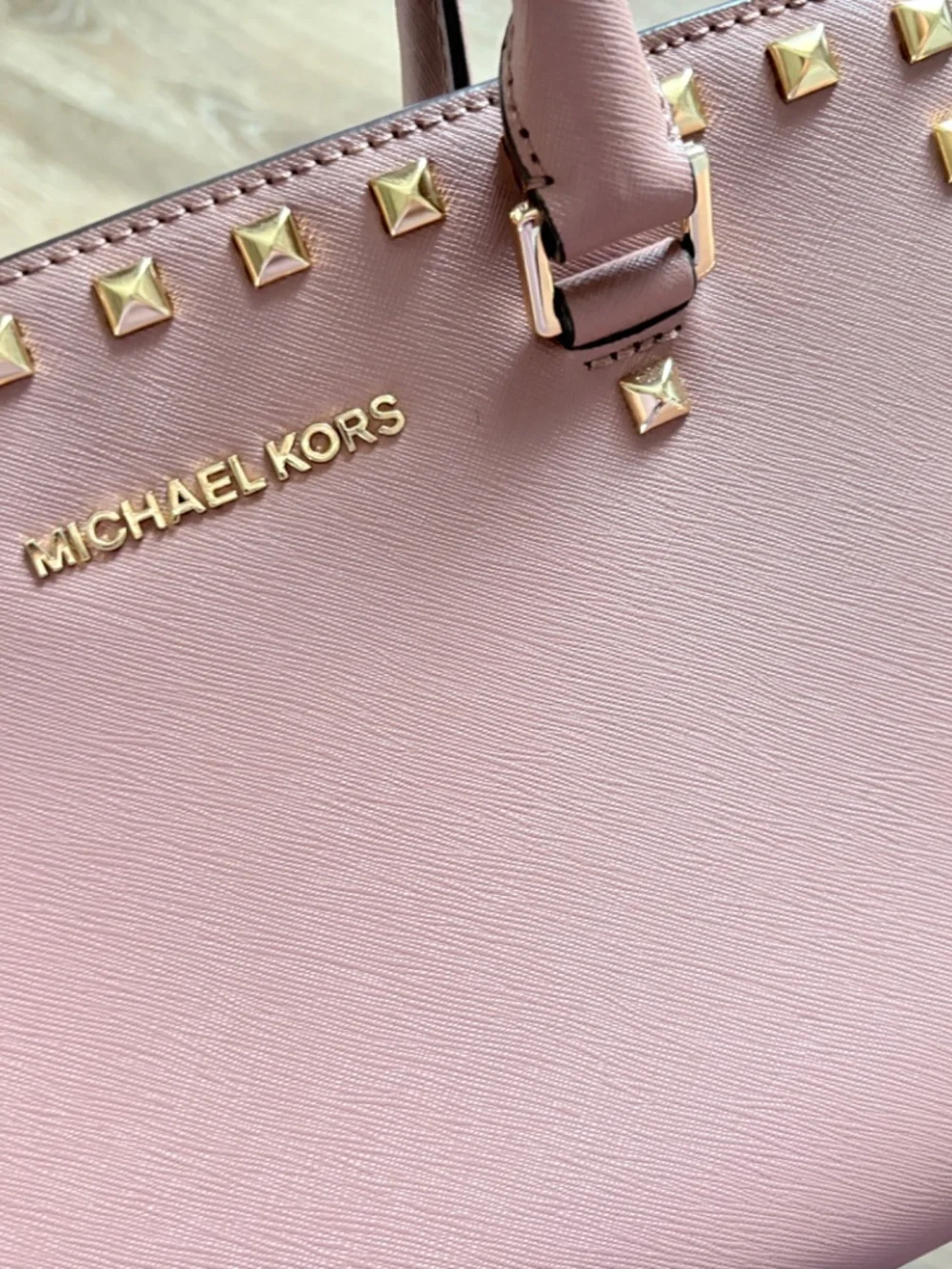 Michael Kors authentic michael