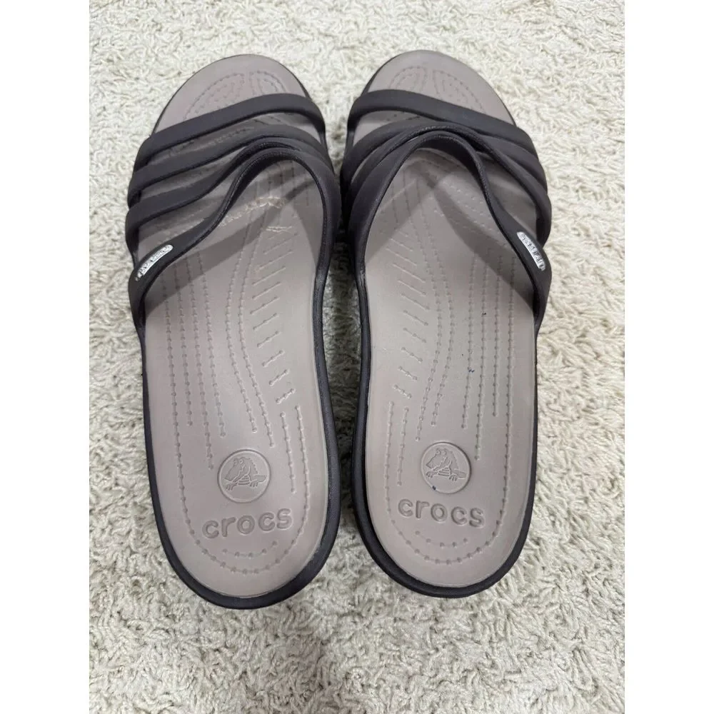 CROCS there small